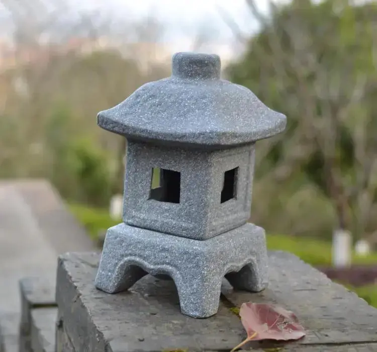 Lanterne japonaise de déco jardin zen